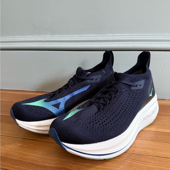 Men’s Mizuno Neo Vista II Running Shoes | Sz 10.5 | Navy blue - Picture 1 of 9